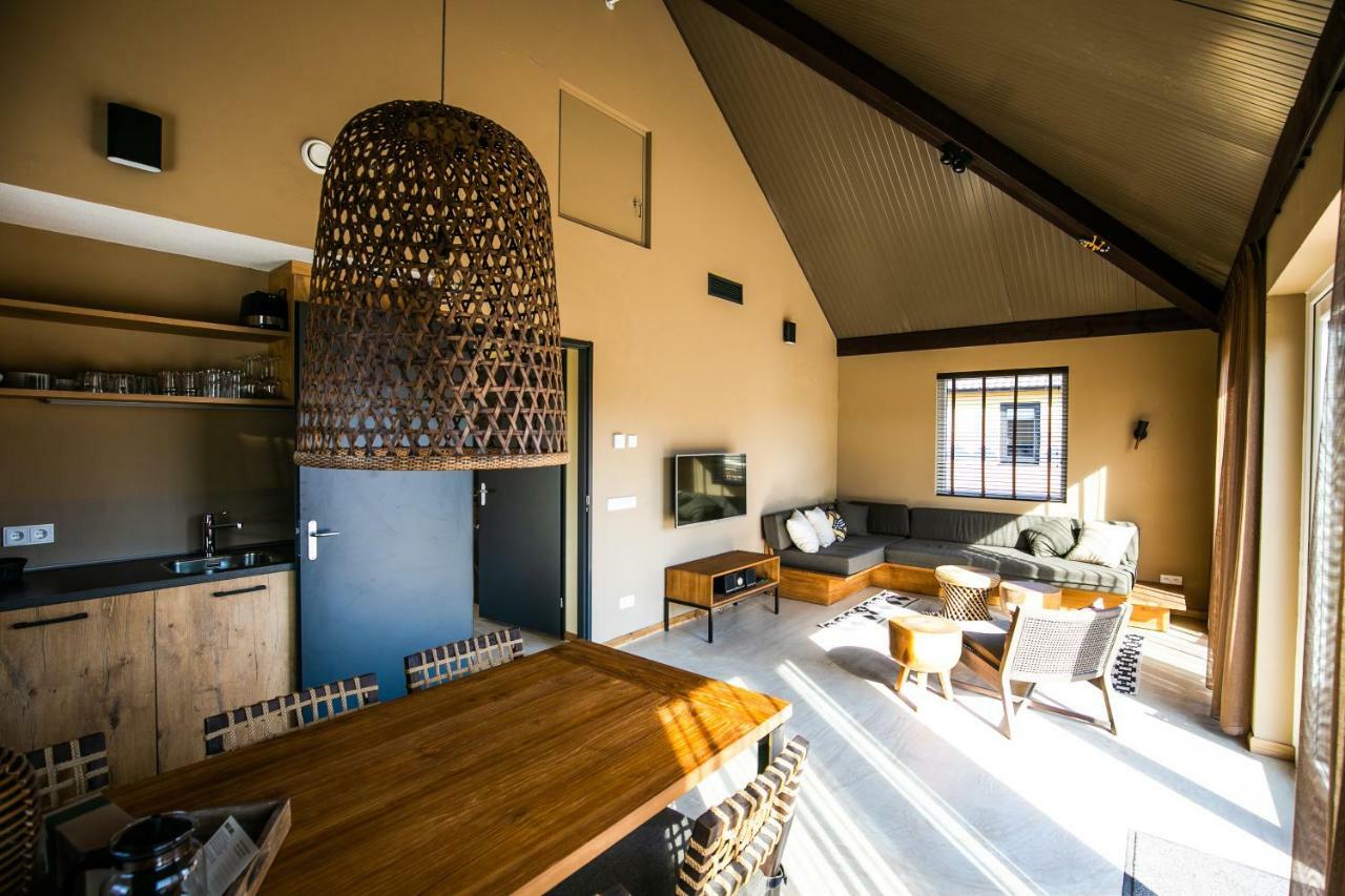Safari Resort Beekse Bergen ヒルヴァーレンベーク エクステリア 写真